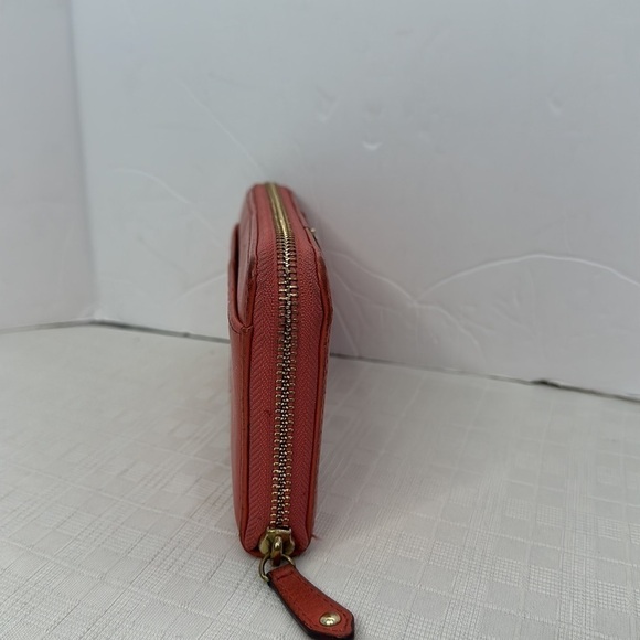 Coach ASHLEY LEATHER ZIP AROUND F48102 - Picture 4 of 11